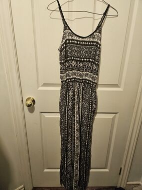 Black & White Patterned Maxi Dress - Women's Sleeveless Summer Dress